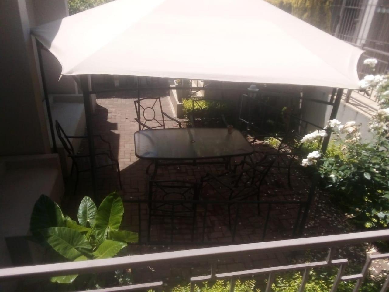 Frankfort Guesthouse Esterno foto